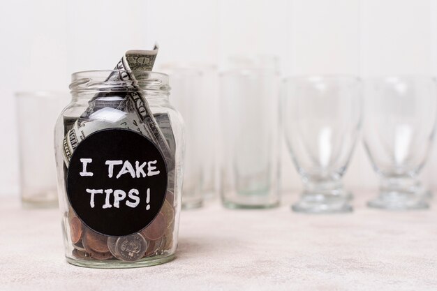 5 Tips & Tricks to Save Money on Your Monthly Expenses