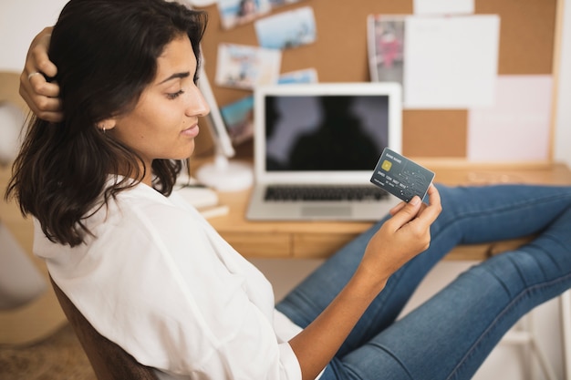 The Hidden Benefits of Credit Cards You Probably Aren’t Using