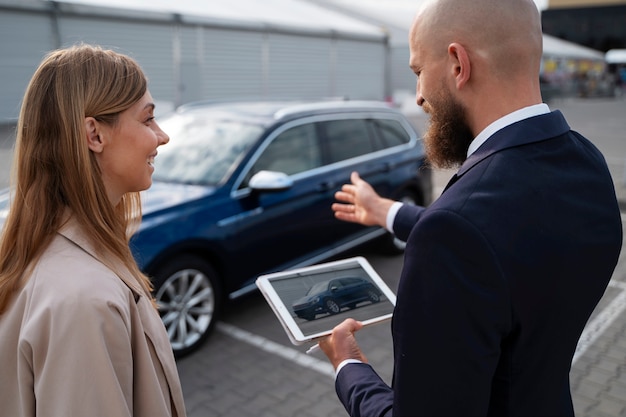 Should You Buy or Lease a Car? Financial Experts Weigh In